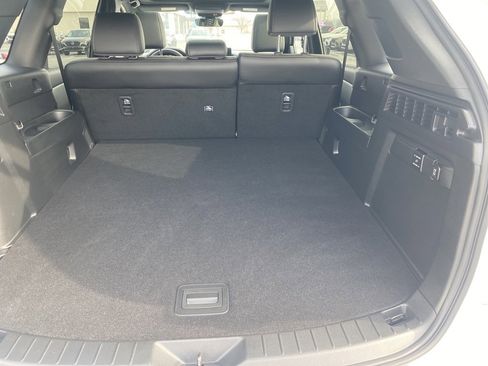 Certified 2025 MAZDA CX-70 Plug-In Hybrid w/ Premium Plus image 6