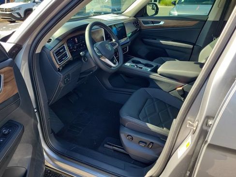 New 2026 Volkswagen Atlas SE FWD image 15