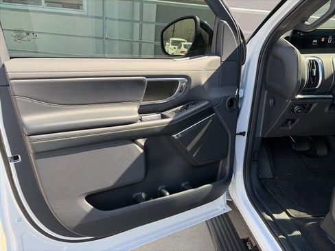 Used 2025 Ford Expedition Platinum w/ Stealth Performance Package image 13