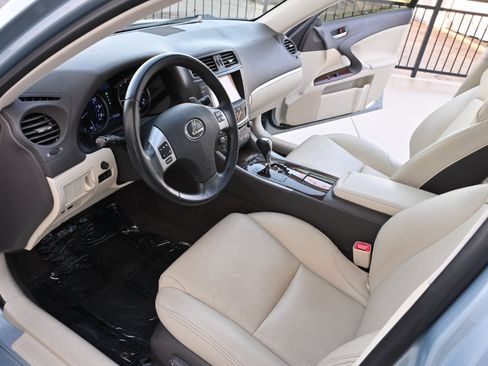 Used 2011 Lexus IS 250 w/ Premium Pkg Value Edition image 10