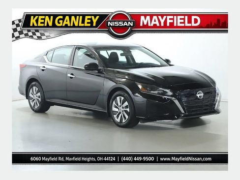 Used 2023 Nissan Altima 2.5 S FWD image 1