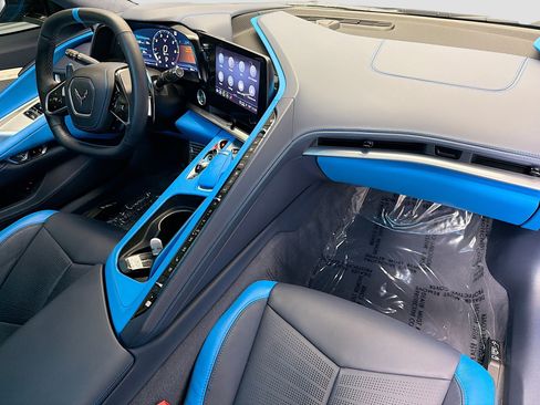 Used 2021 Chevrolet Corvette Stingray Premium Cpe w/ Z51 Performance Package RWD image 12