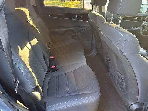 Used 2020 Kia Sorento LX AWD/4WD image 20