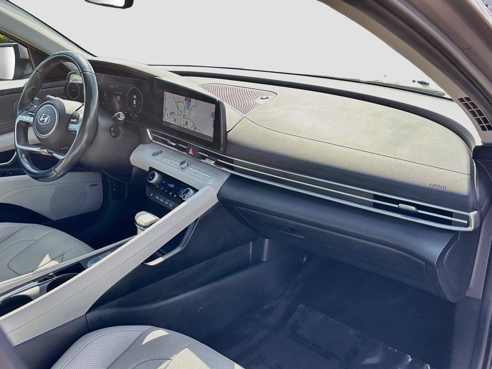 Used 2023 Hyundai Elantra Limited FWD image 30
