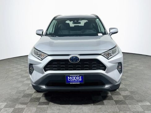 Used 2020 Toyota RAV4 XLE w/ XLE Grade Weather Package AWD/4WD image 2