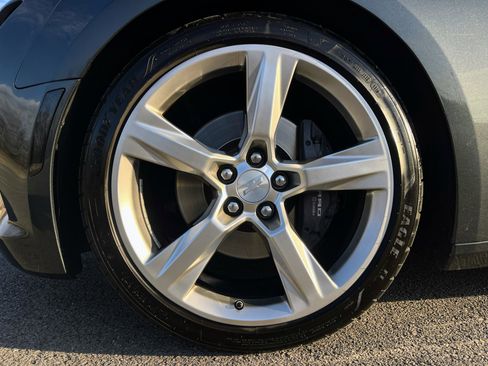 Used 2018 Chevrolet Camaro SS image 37