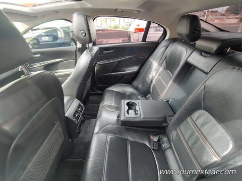 Used 2017 Jaguar XF Premium image 17