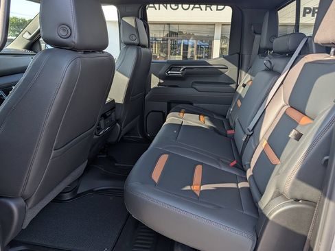 New 2026 GMC Sierra 1500 AT4 w/ AT4 Premium Package AWD/4WD image 30