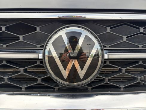 Certified 2023 Volkswagen Taos SEL AWD/4WD image 24