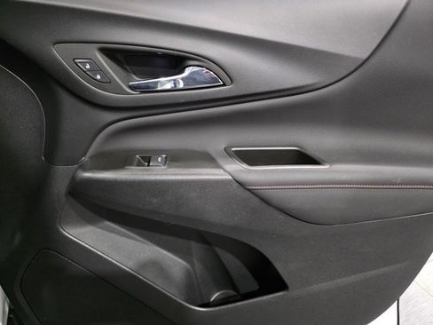 Used 2022 Chevrolet Equinox RS image 13