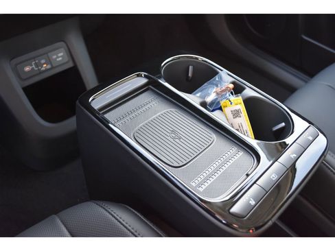 New 2026 Hyundai Ioniq 5 SEL image 24