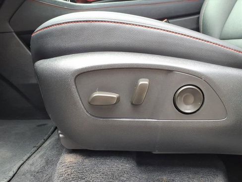 Used 2024 Chevrolet Traverse Z71 image 22