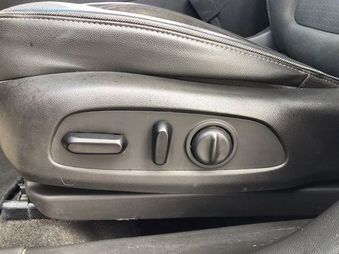 Used 2020 Buick Encore GX Select image 19