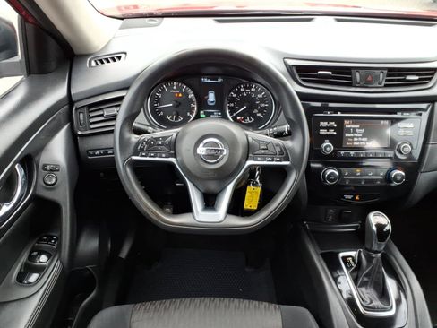 Used 2017 Nissan Rogue S FWD image 14