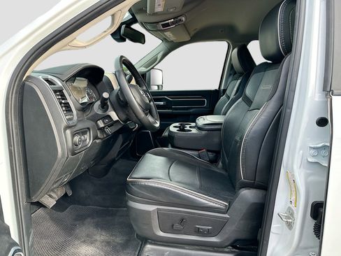 Used 2024 RAM 2500 Laramie image 13