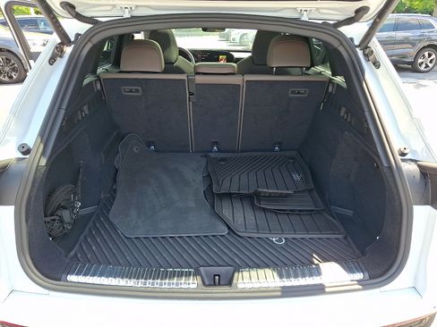 Used 2025 Audi Q5 Premium AWD/4WD image 29