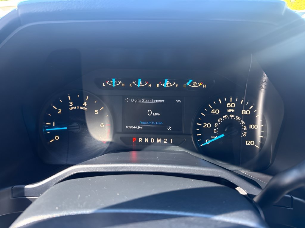 Used 2016 Ford F150 XL w/ Equipment Group 101A Mid AWD/4WD image 19