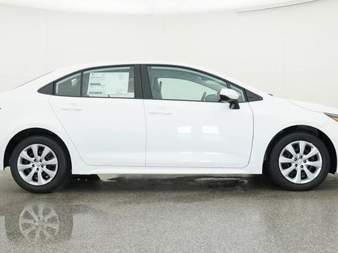 New 2026 Toyota Corolla LE FWD image 21