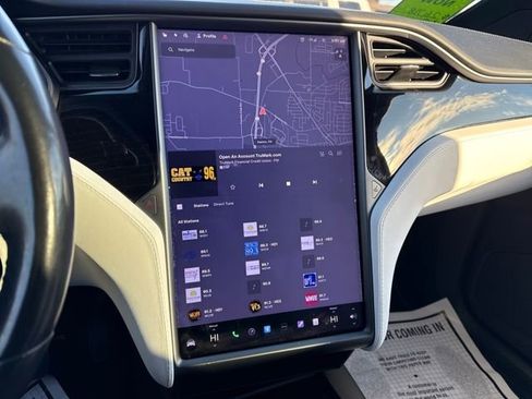 Used 2020 Tesla Model X Long Range image 20
