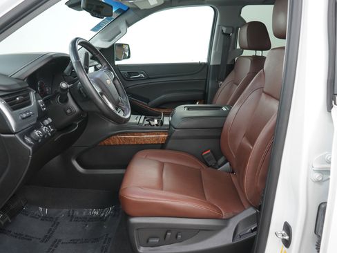 Used 2019 Chevrolet Tahoe Premier w/ Premier Plus Edition image 28