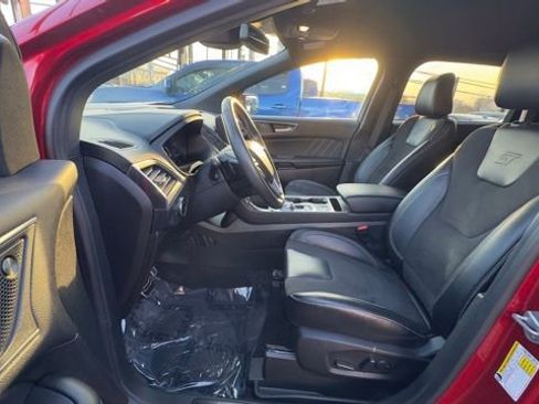 Certified 2023 Ford Edge ST image 18