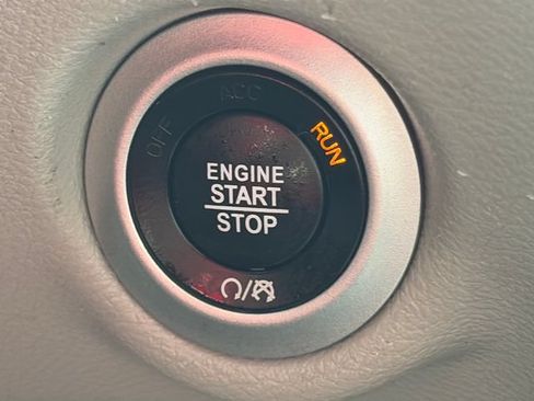 Used 2022 Chrysler Voyager LX FWD image 48