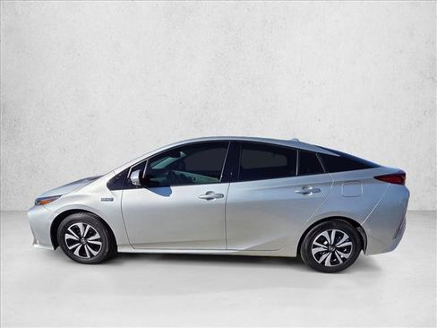 Certified 2017 Toyota Prius Prime Advanced image 9