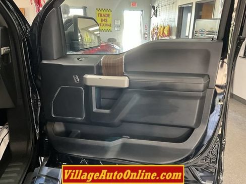 Used 2017 Ford F150 Lariat w/ Equipment Group 502A Luxury AWD/4WD image 36