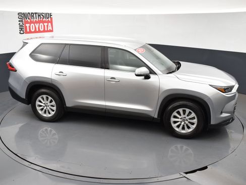 Used 2024 Toyota Grand Highlander XLE image 26