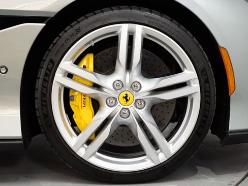 Certified 2019 Ferrari Portofino image 22