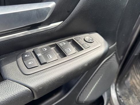 Used 2022 RAM 1500 Big Horn AWD/4WD image 16