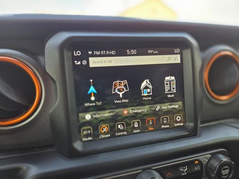Used 2021 Jeep Gladiator Mojave AWD/4WD image 21