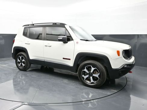 Used 2020 Jeep Renegade Trailhawk w/ UConnect 8.4 Nav Group AWD/4WD image 5