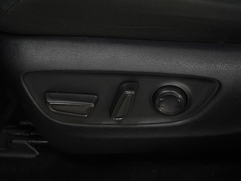 Used 2021 Toyota RAV4 XLE w/ Convenience Package AWD/4WD image 24