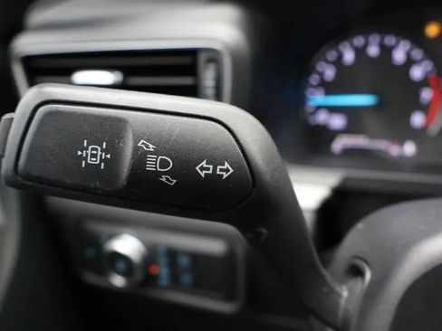 Used 2022 Ford Explorer XLT w/ Equipment Group 202A AWD/4WD image 26