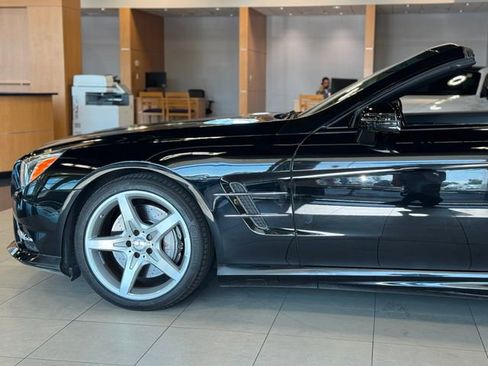 Used 2015 Mercedes-Benz SL 400 w/ Premium I Package image 12