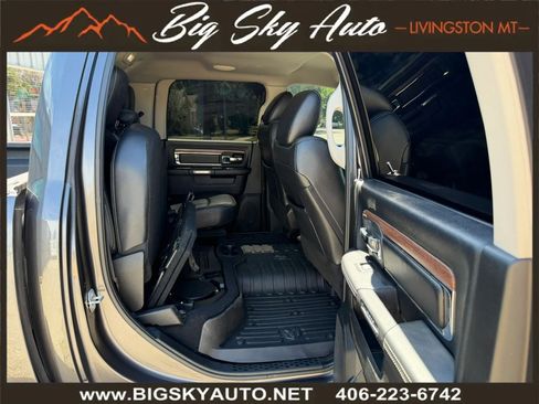 Used 2019 RAM 1500 Laramie w/ Convenience Group AWD/4WD image 24