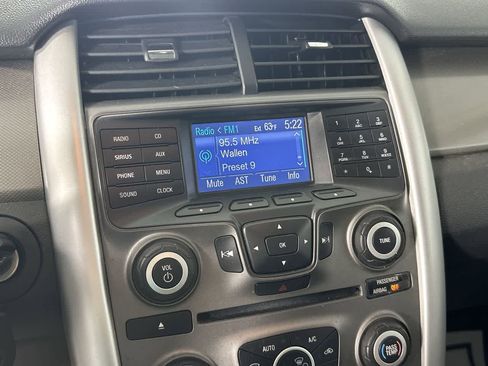 Used 2013 Ford Edge SEL FWD image 16