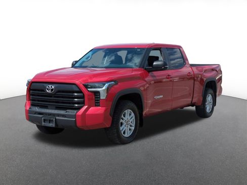 Used 2024 Toyota Tundra SR5 w/ SR5 Premium Package AWD/4WD image 5
