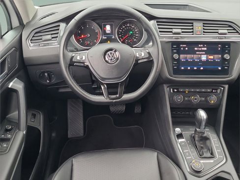 Used 2018 Volkswagen Tiguan SEL image 13