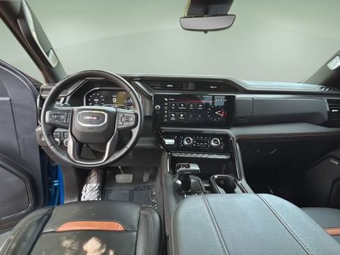 Used 2024 GMC Sierra 1500 AT4 w/ Technology Package AWD/4WD image 16