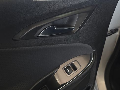 Used 2020 Chevrolet Malibu LT FWD image 24