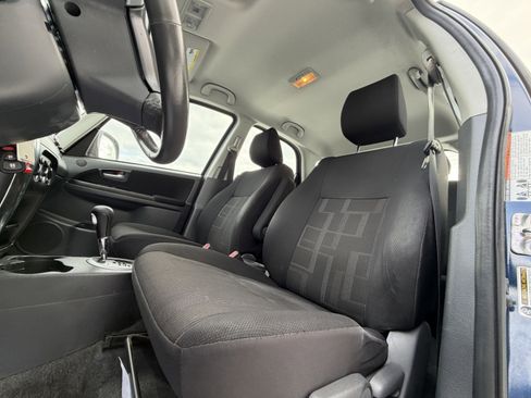 Used 2011 Suzuki SX4 Premium image 21