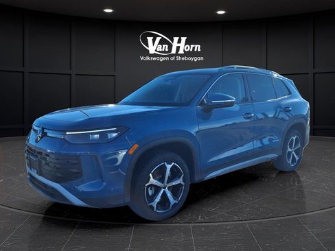 New 2026 Volkswagen Tiguan SE image 9