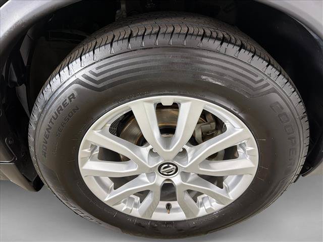 Used 2020 Nissan Rogue S w/ Special Edition Package FWD image 12