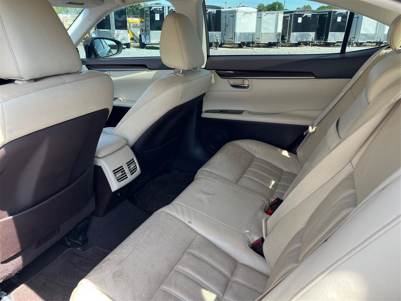 Used 2016 Lexus ES 350 w/ Luxury Package w/Wood Trim FWD image 10