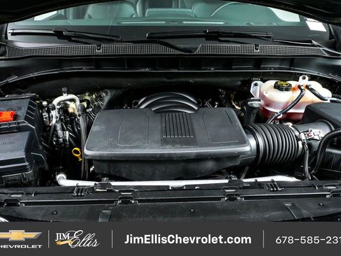 Used 2024 Chevrolet Suburban RST w/ Luxury Package RWD image 38