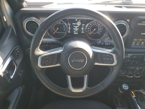 Used 2021 Jeep Wrangler Unlimited Sahara image 17