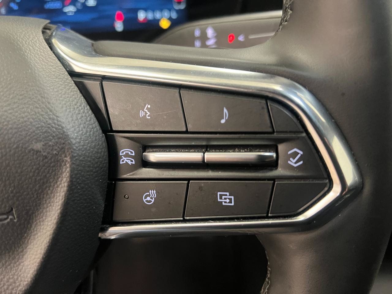 Used 2025 Chevrolet Equinox LT FWD image 38