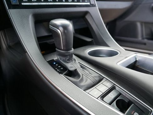 Used 2022 Toyota Avalon Touring FWD image 31